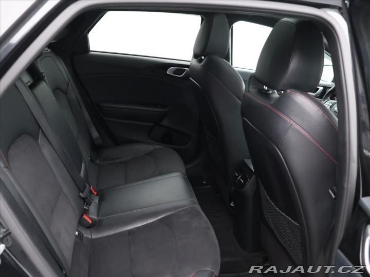 Kia Ceed 1,6 T-GDI 150kW DCT CZ GT 2021