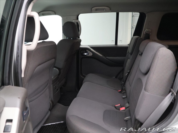 Nissan Pathfinder 2,5 dCi 126kW Automat 4WD 2009