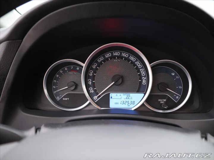 Toyota Auris 1,6 i 97kW Serv. Kniha 1. 2013