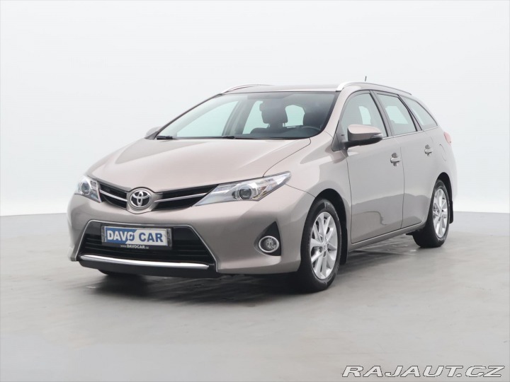 Toyota Auris 1,6 i 97kW Serv. Kniha 1. 2013