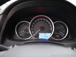 Toyota Auris 1,6 i 97kW Serv. Kniha 2013
