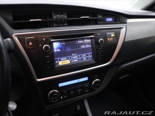 Toyota Auris 1,6 i 97kW Serv. Kniha 2013