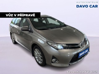 Toyota Auris 1,6 i 97kW Serv. Kniha 2013