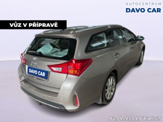 Toyota Auris 1,6 i 97kW Serv. Kniha 2013