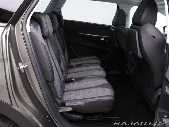 Peugeot 5008 1,2 PT 96kW Allure PANO 7 2018