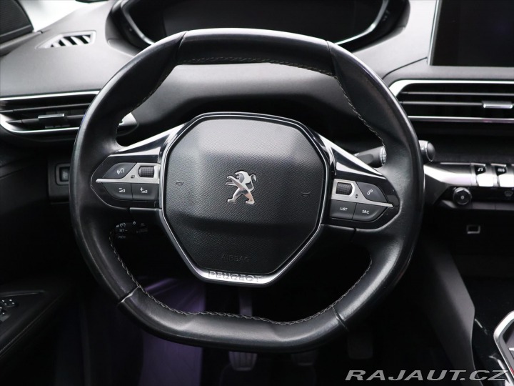 Peugeot 5008 1,2 PT 96kW Allure PANO 7 2018