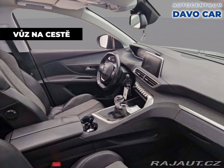 Peugeot 5008 1,2 PT 96kW Allure PANO 7 2018
