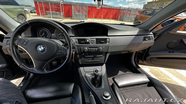 BMW 3 2,5 E92 325i Sport Pack 2007