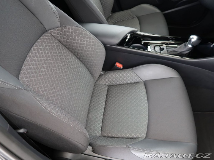 Toyota C-HR 2.0Hybrid,CZ,1Maj,Style 2023