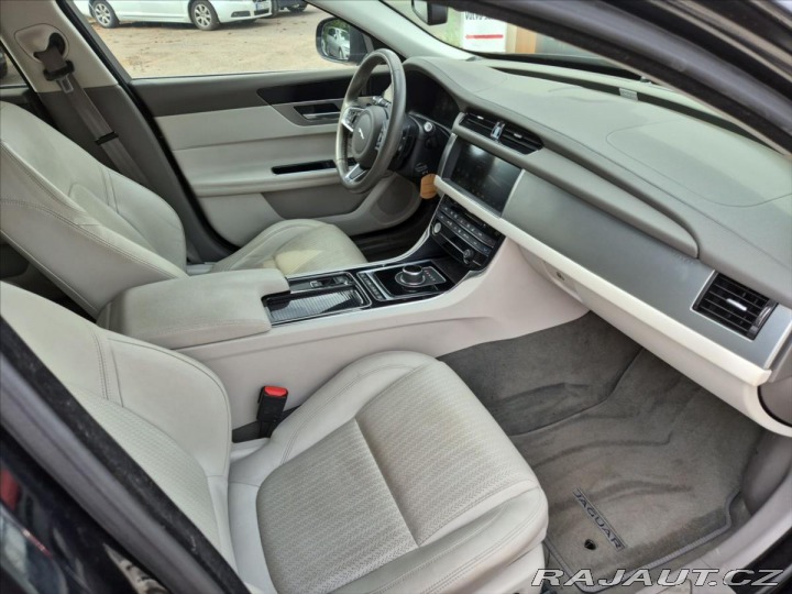 Jaguar XF 2,0 25t AWD Prestige 2018