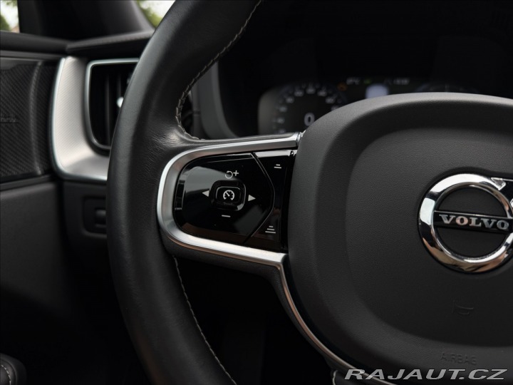 Volvo XC60 B4 2.0d 4X4 R-Design 2021