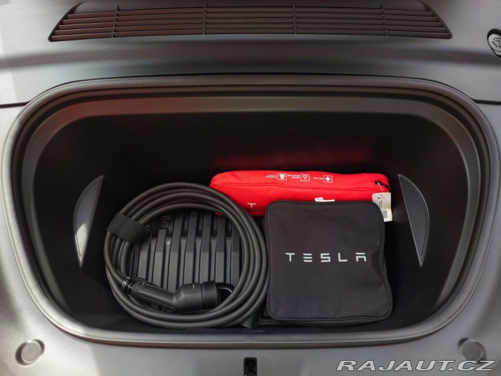 Tesla Model Y Long Range Dual Motor 378 2022