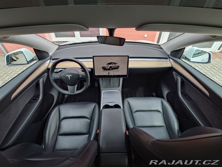 Tesla Model Y Long Range Dual Motor 378 2022