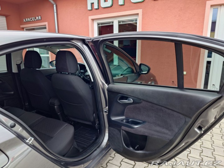 Fiat Tipo 1.4 T-Jet 88 kW - Lounge 2016