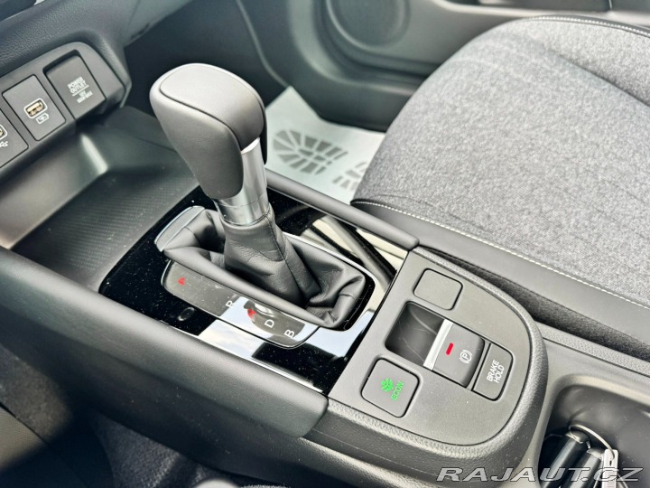 Honda Jazz 1.5 e:HEV ADVANCE SKLADEM 2026