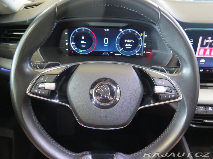 Škoda Octavia 2.0TDI,klima,výhřev,kamer 2020