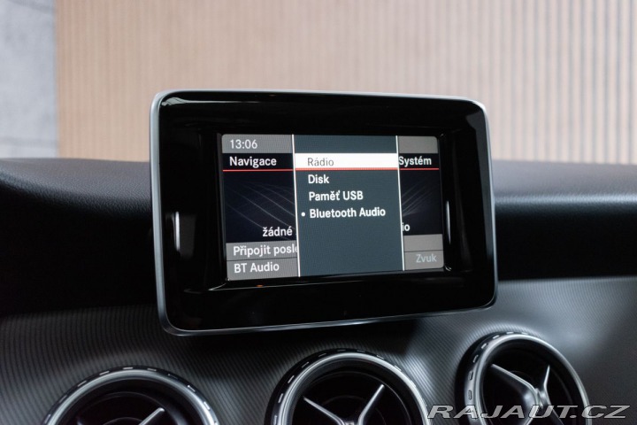 Mercedes-Benz GLA 220d 4MATIC*HARMAN*KAMERA 2014