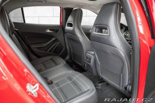 Mercedes-Benz GLA 220d 4MATIC*HARMAN*KAMERA 2014