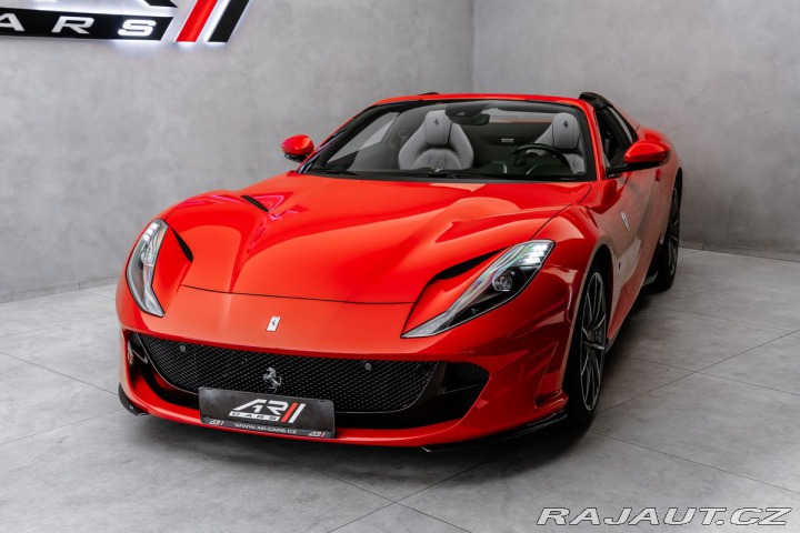 Ferrari 812 GTS, lift, karbon, CZ 2021