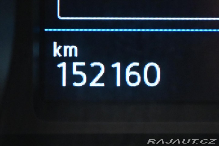 Volkswagen Passat 2,0 TDI 110 kW DSG Busine 2023