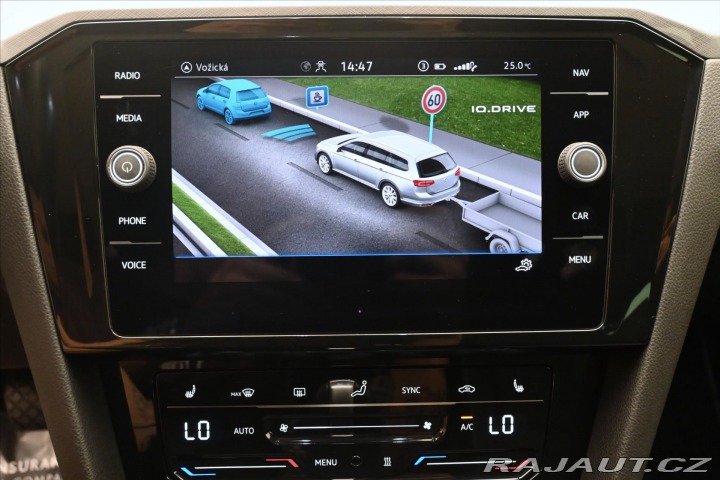 Volkswagen Passat 2,0 TDI 110 kW DSG Busine 2023