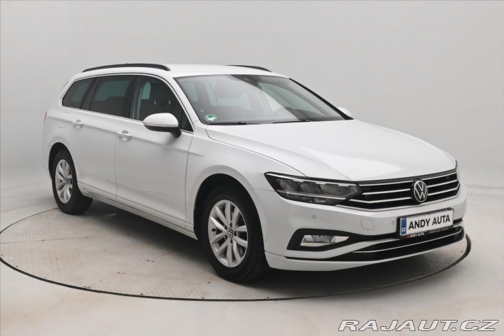 Volkswagen Passat 2,0 TDI 110 kW DSG Busine 2023