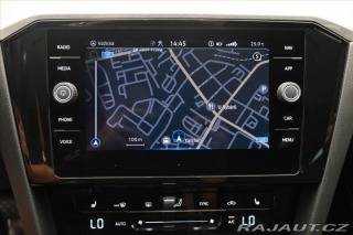 Volkswagen Passat 2,0 TDI 110 kW DSG Busine 2023