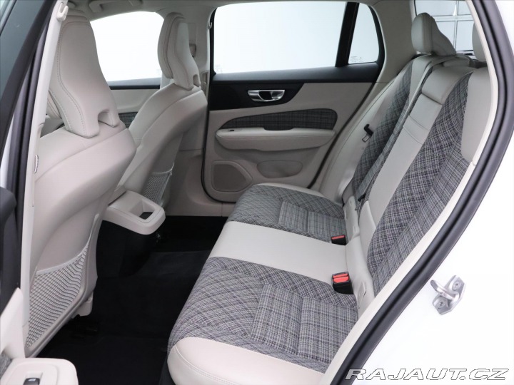 Volvo V60 2,0 D3 110kW Drive-E Mome 2020