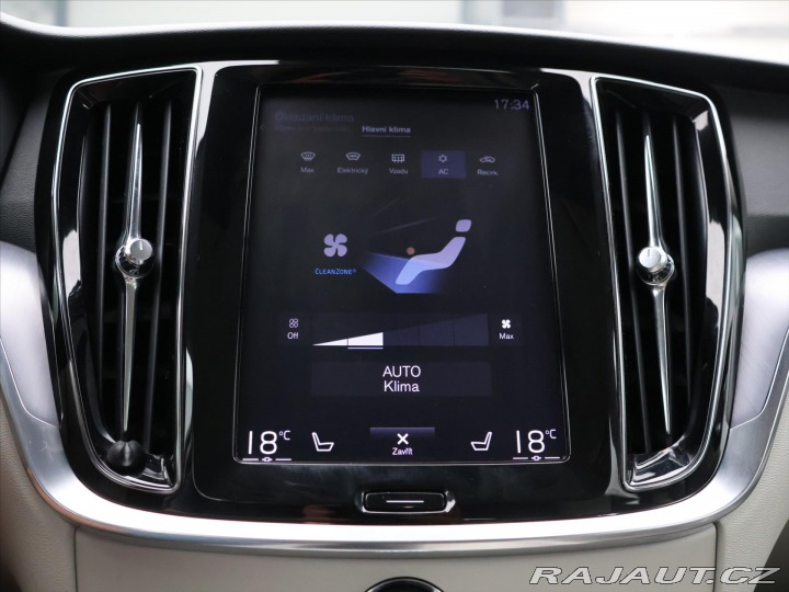 Volvo V60 2,0 D3 110kW Drive-E Mome 2020