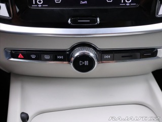 Volvo V60 2,0 D3 110kW Drive-E Mome 2020