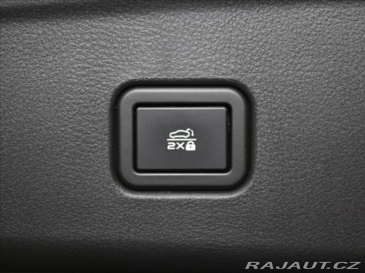 Mazda Ostatní modely 6e 0,1 80kWh Long RANGE 5040 2026