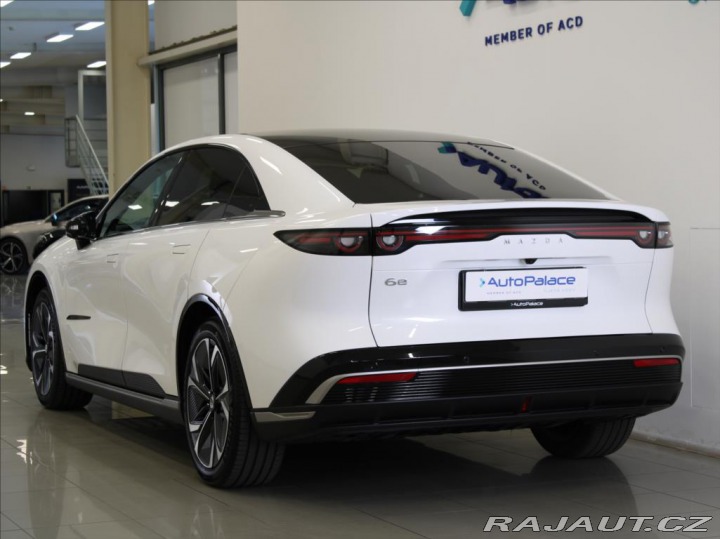 Mazda Ostatní modely 6e 0,1 80kWh Long RANGE 5040 2026