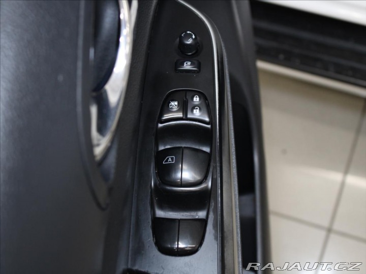Nissan Navara 2,3 dCi 140kW AT Tekna 1. 2016