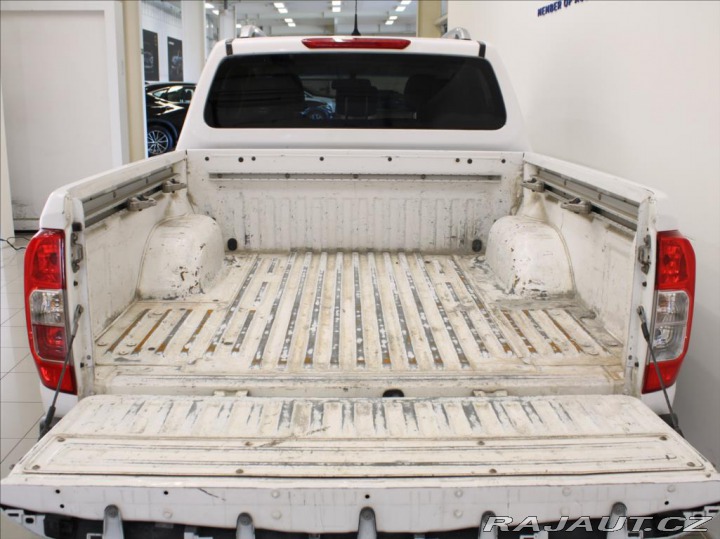 Nissan Navara 2,3 dCi 140kW AT Tekna 1. 2016