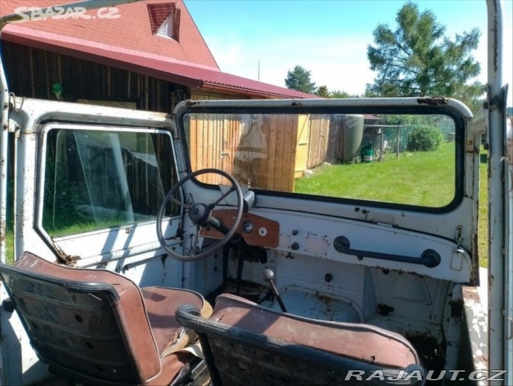 Ostatní značky Ostatní modely ARO M 461 1800