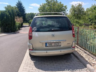 Peugeot 807 2,2   hdi 1800