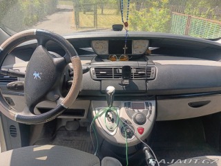 Peugeot 807 2,2   hdi 1800