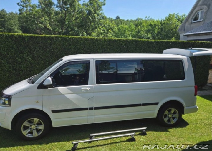 Volkswagen Caravelle 2,0 2010
