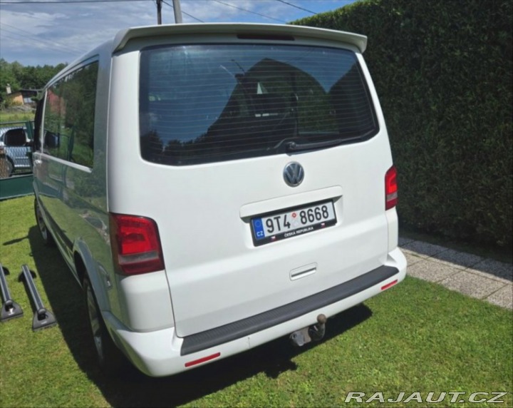 Volkswagen Caravelle 2,0 2010