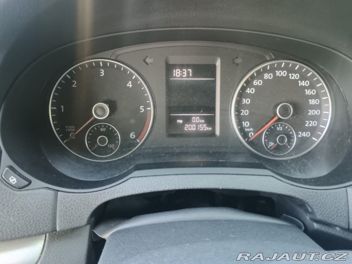 Volkswagen Sharan 2,0 TDI 103kW provozova 2018