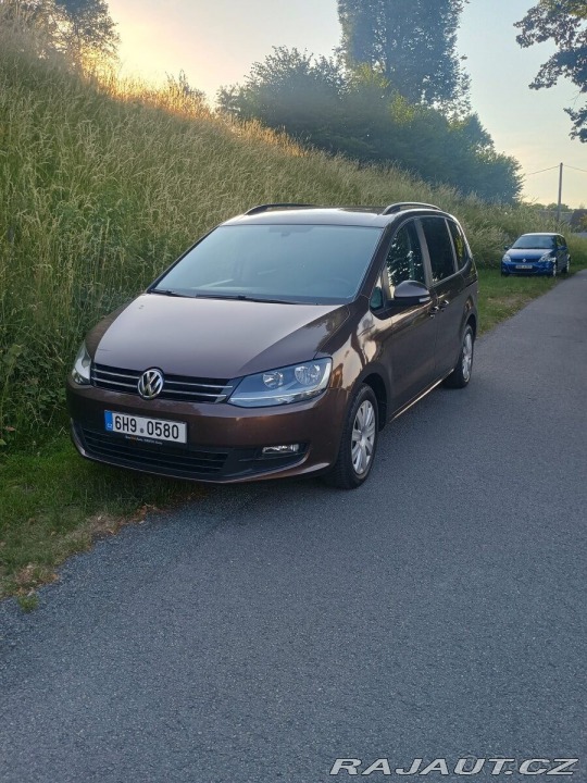Volkswagen Sharan 2,0 TDI 103kW provozova 2018