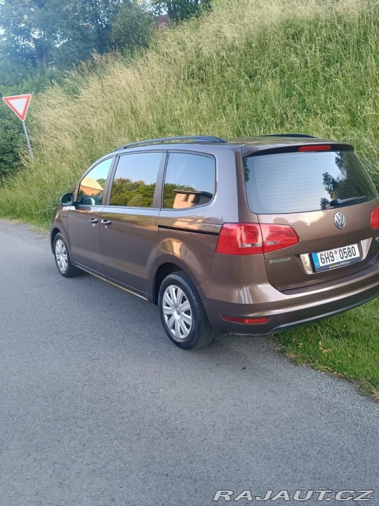 Volkswagen Sharan 2,0 TDI 103kW provozova 2018