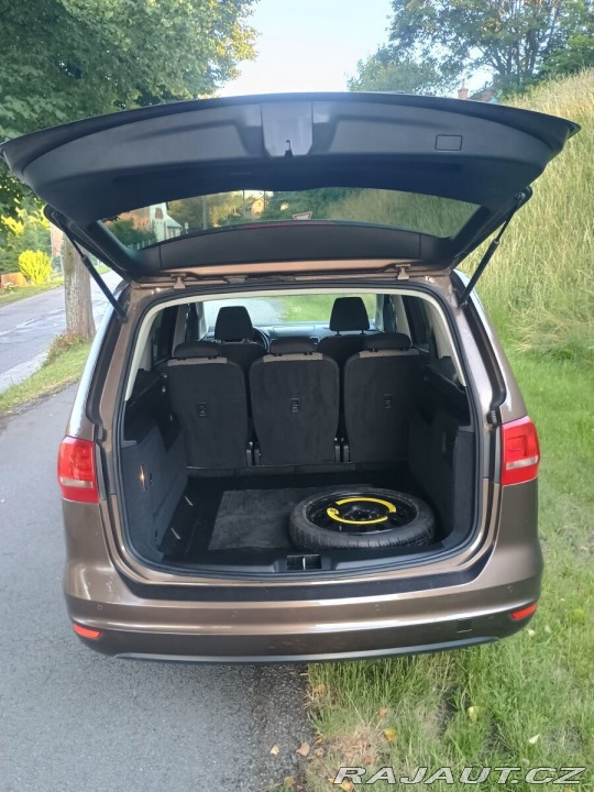 Volkswagen Sharan 2,0 TDI 103kW provozova 2018