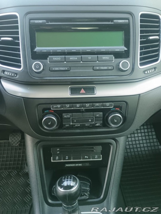 Volkswagen Sharan 2,0 TDI 103kW provozova 2018