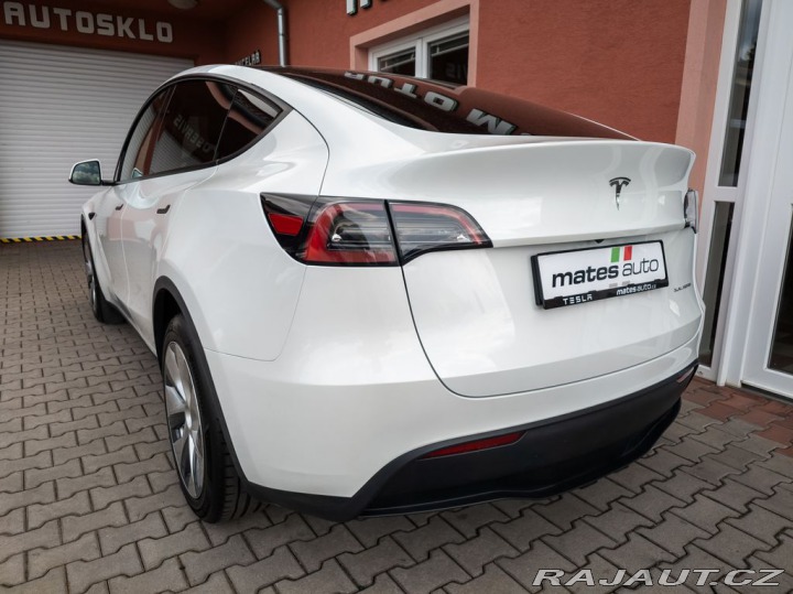 Tesla Model Y Long Range Dual Motor 378 2023