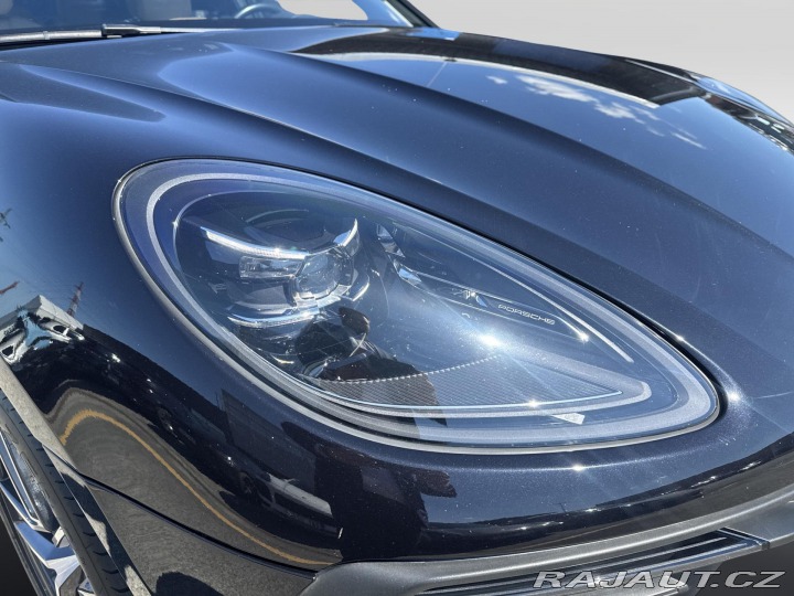 Porsche Macan 2.0 2022