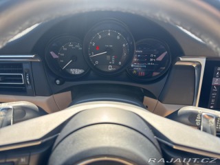 Porsche Macan 2.0 2022