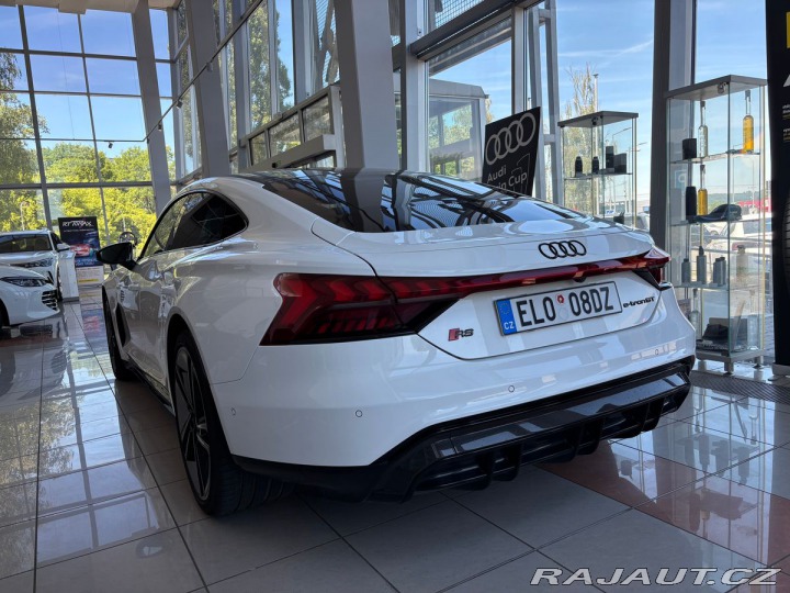 Audi Ostatní modely 440kW 2021