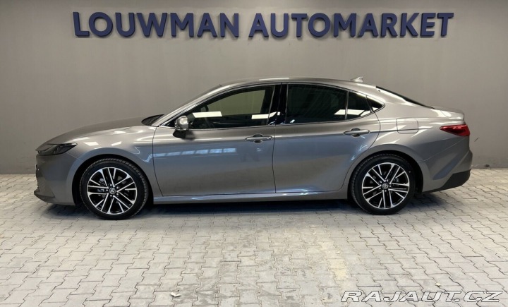 Toyota Camry EXECUTIVE 2025