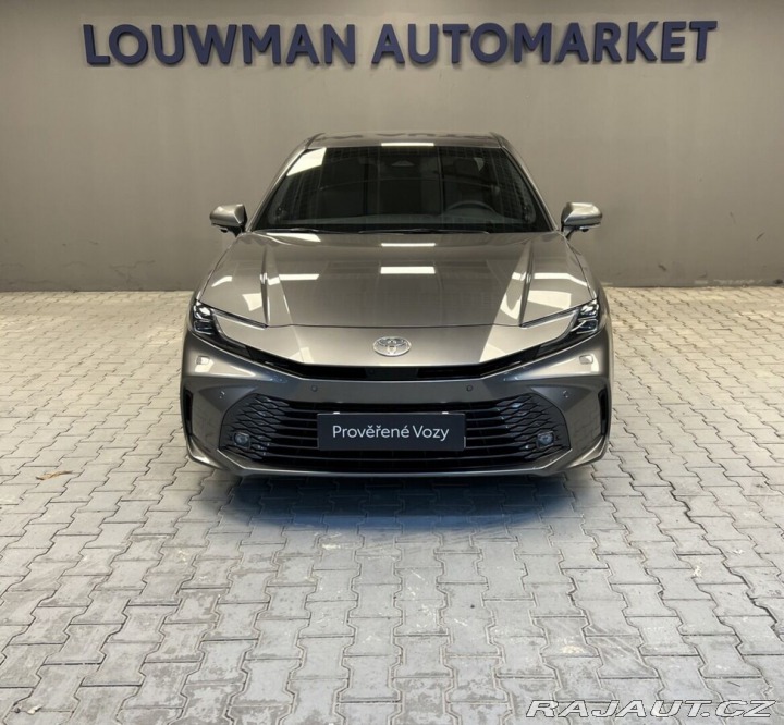 Toyota Camry EXECUTIVE 2025